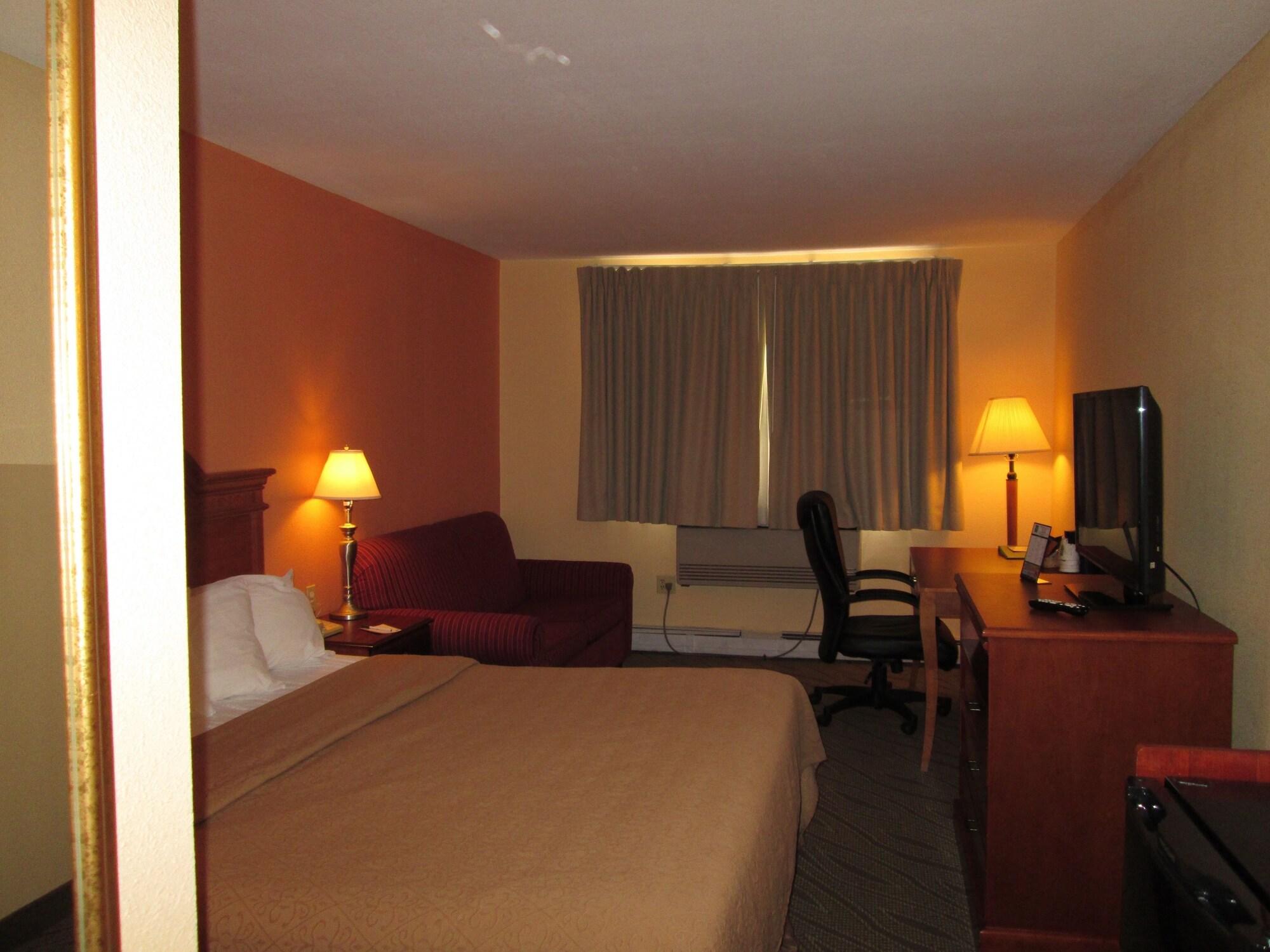 Quality Inn Ґейлорд Екстер'єр фото