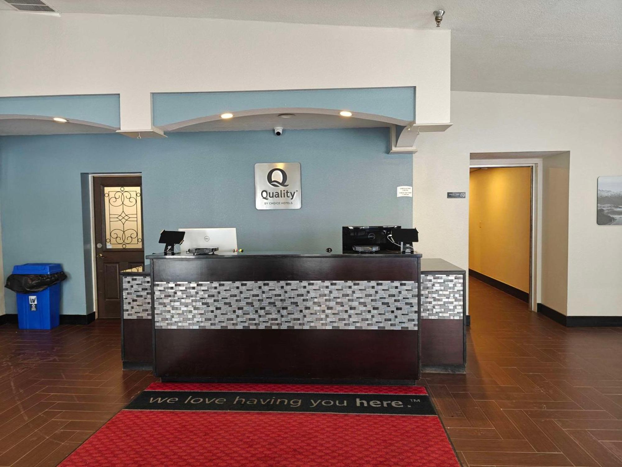 Quality Inn Ґейлорд Екстер'єр фото