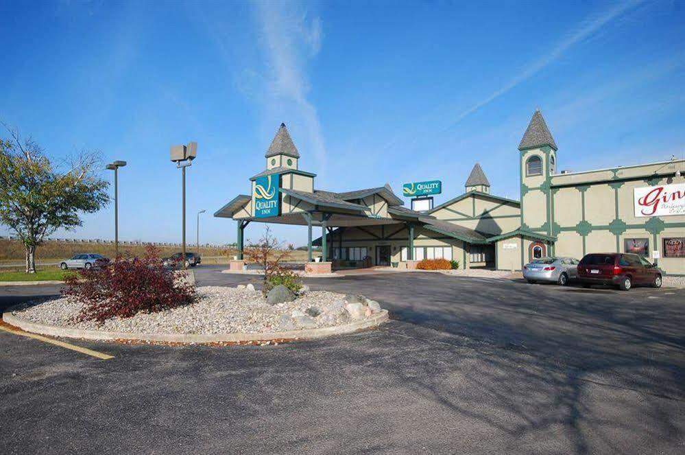 Quality Inn Ґейлорд Екстер'єр фото