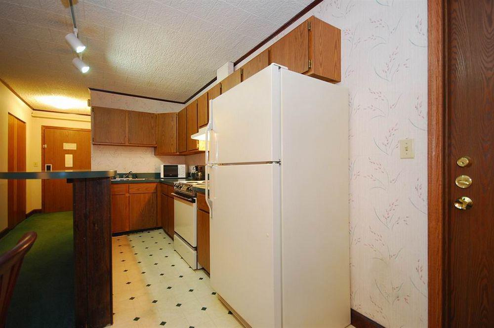 Quality Inn Ґейлорд Екстер'єр фото